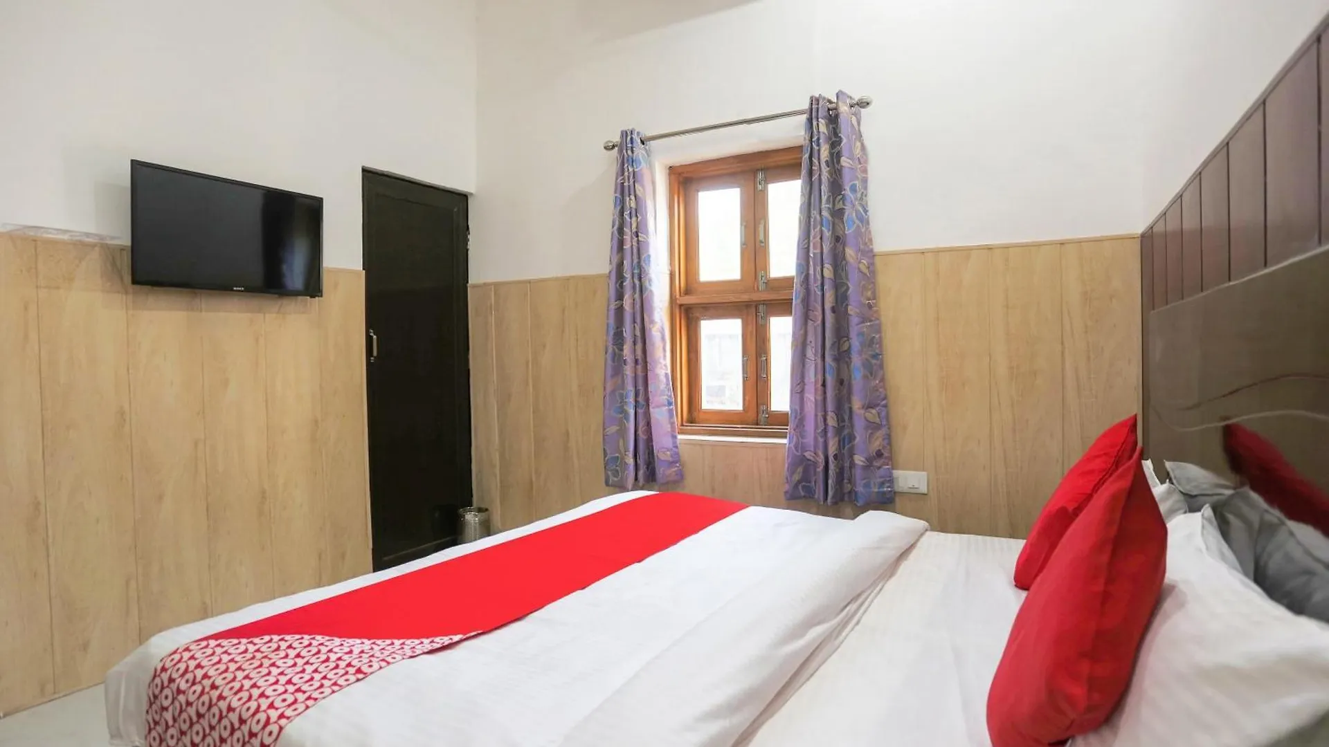****  Hotel O Mayur Hotel Delhi  India